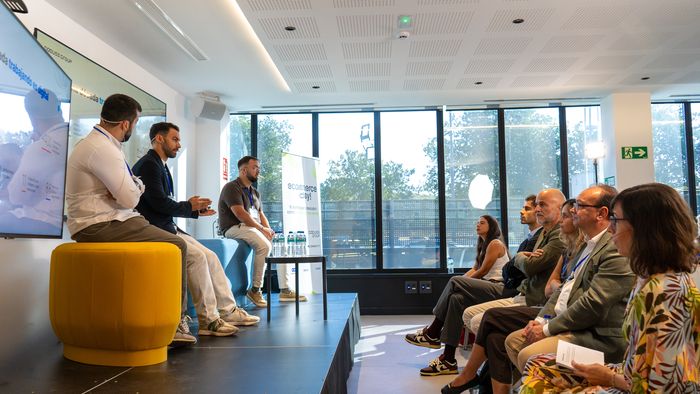 Caso real: Eme Mobiliario x Dobuss. De WooCommerce a Shopify, venta B2B y B2C — Ecommerce Day 2026