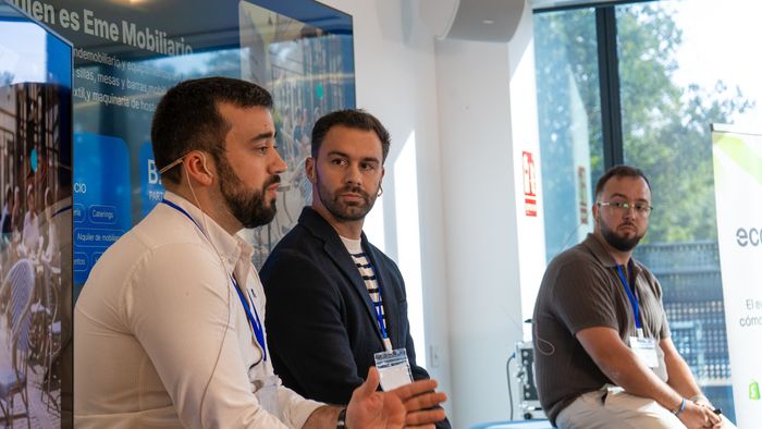 Caso real: Eme Mobiliario x Dobuss. De WooCommerce a Shopify, venta B2B y B2C — Ecommerce Day 2026